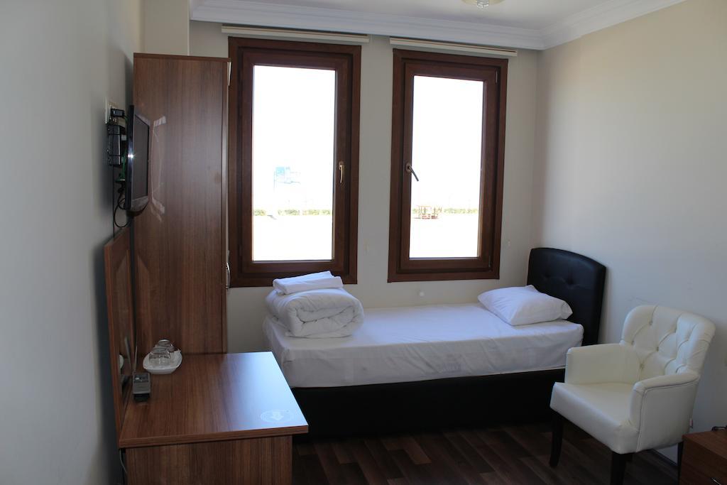 Oz-Ay Hotel Surmene Phòng bức ảnh